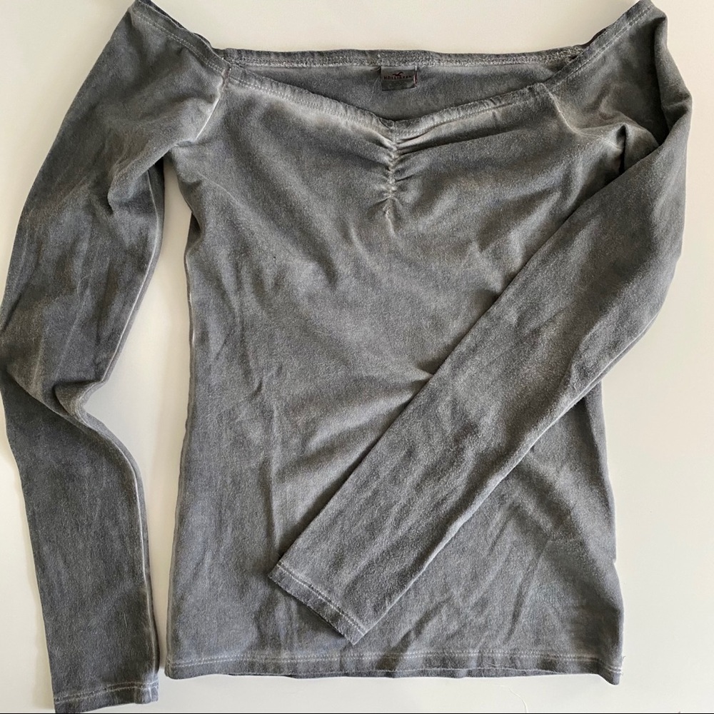 Hollister off the shoulder shirt